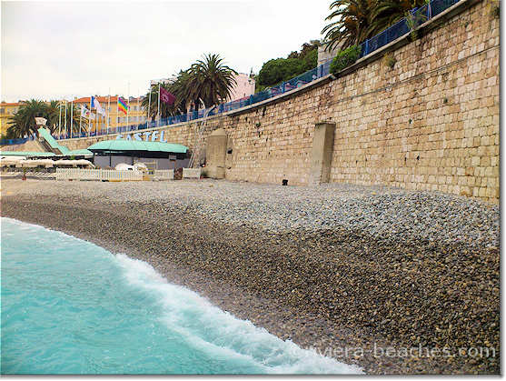 Bains de la Police, public beach in Nice