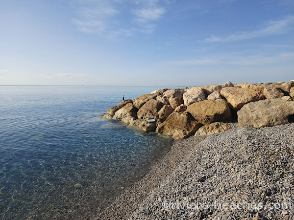 Water in the baie des anges